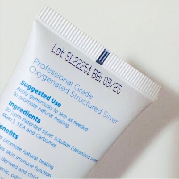 NWT TRUESILVR Rapid Remedy Gel With Activated
Oxygen Technology - Picture 4 of 5